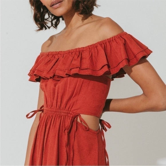 Cleobella Daria Midi Dress in Brick Off Shoulder Cotton Linen Side Cutouts - Picture 7 of 7